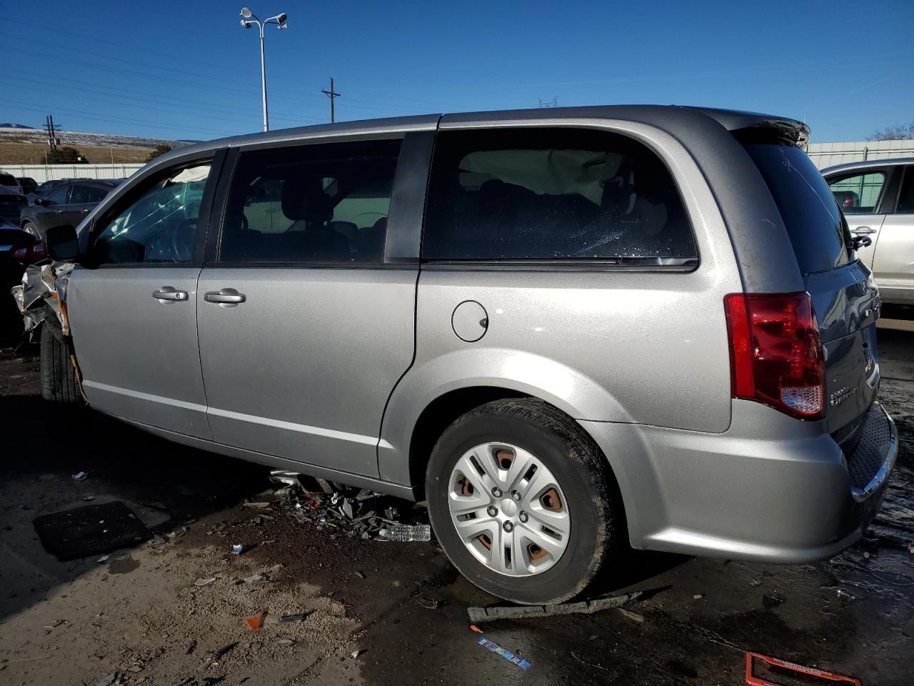 2018 Dodge Caravan - Image 2