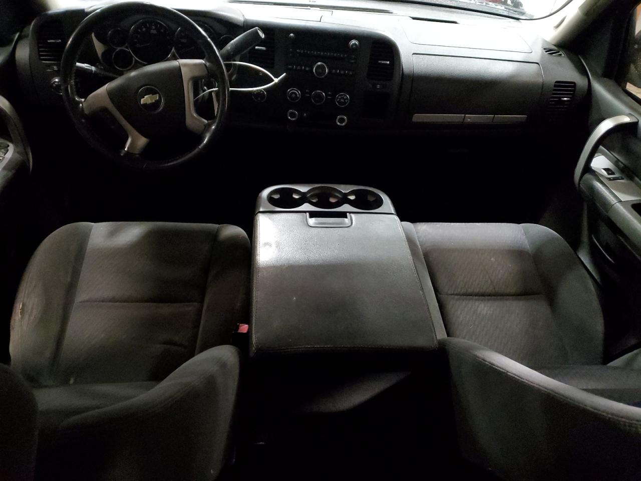 2009 Chevrolet Silverado - Image 8