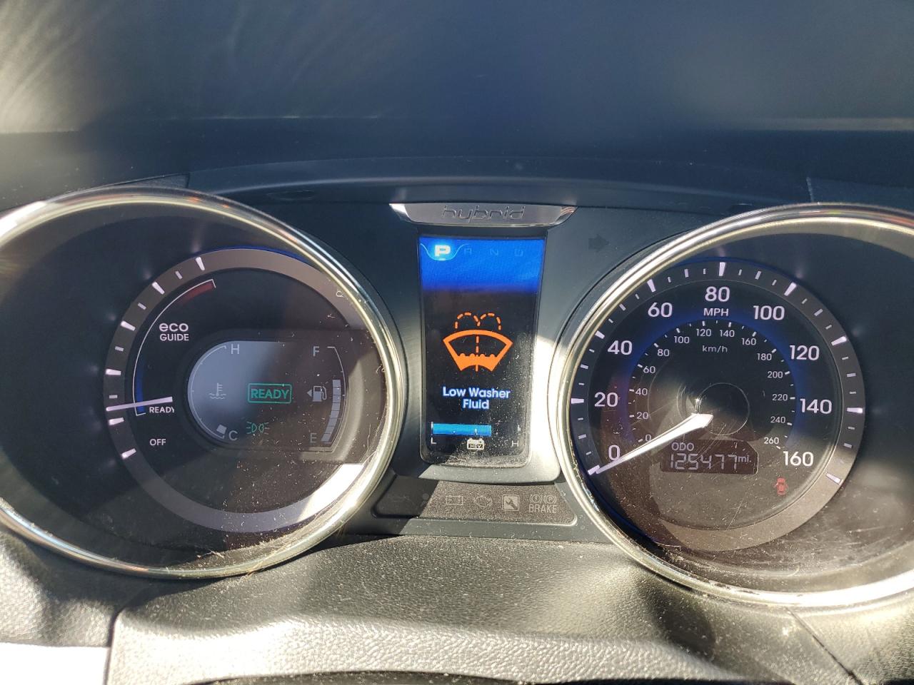 2011 Hyundai Sonata - Image 9