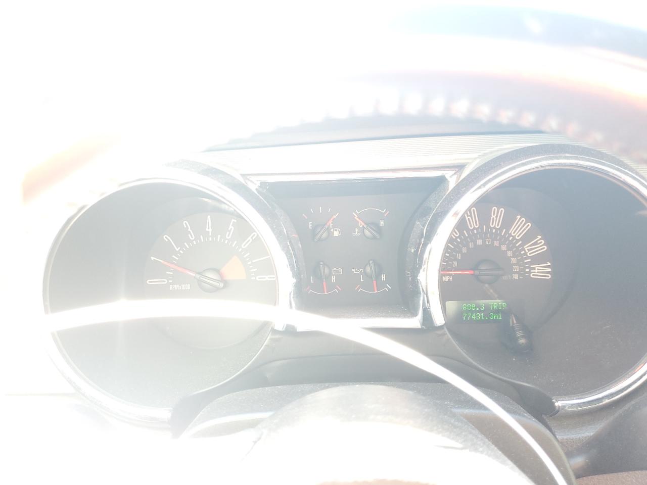 2006 Ford Mustang - Image 9