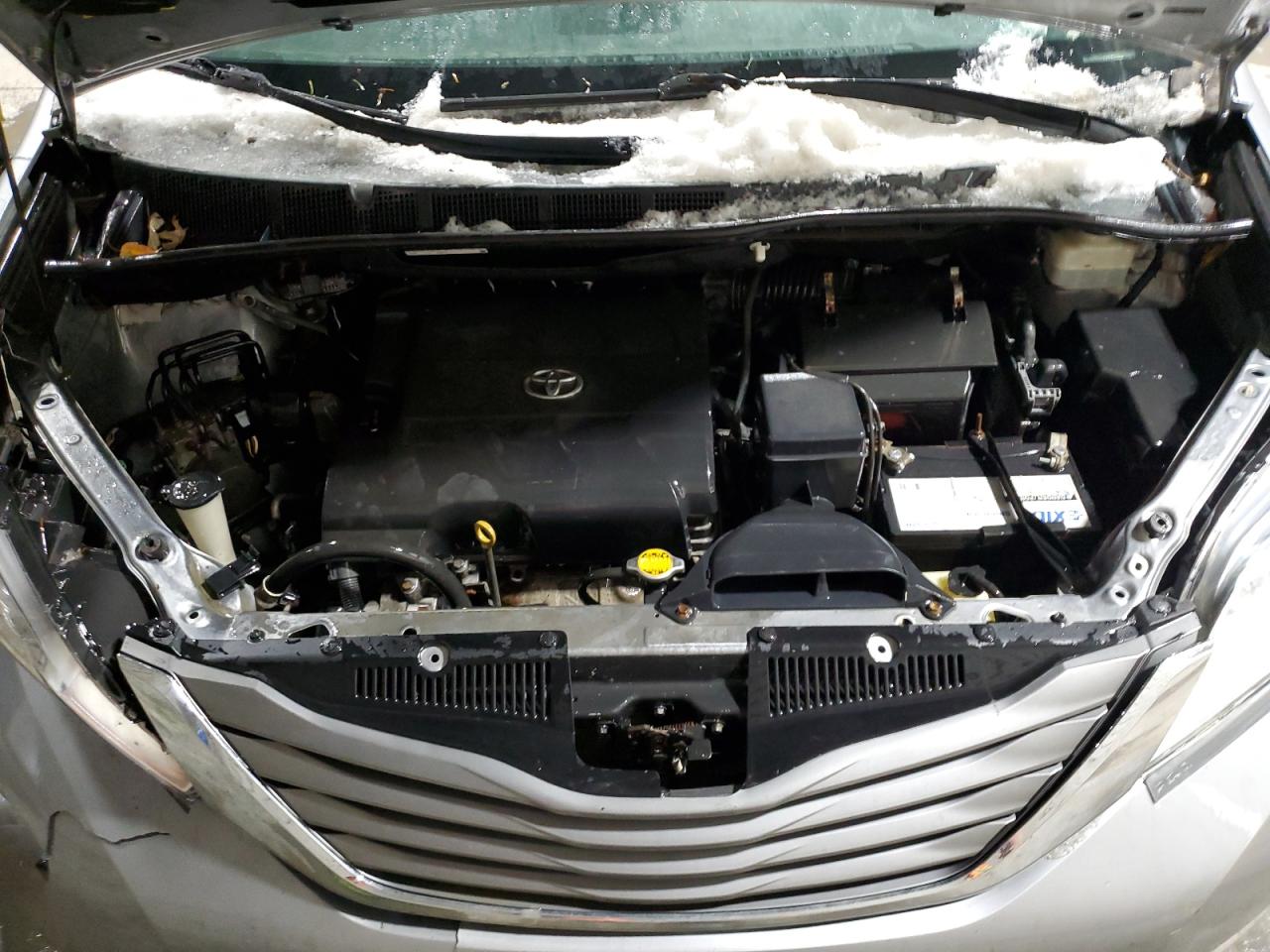 2014 Toyota Sienna - Image 12