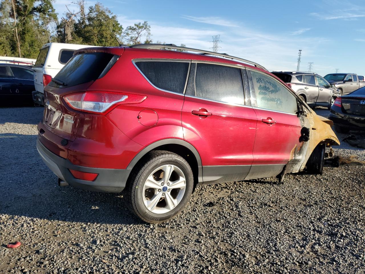 VIN 1FMCU0GX5DUD22289 2013 FORD ESCAPE no.3