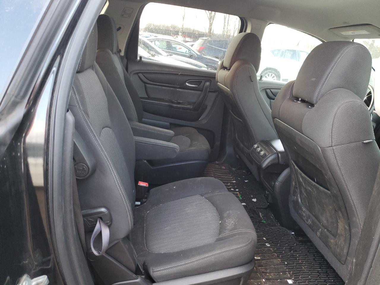 2015 Chevrolet Traverse - Image 10