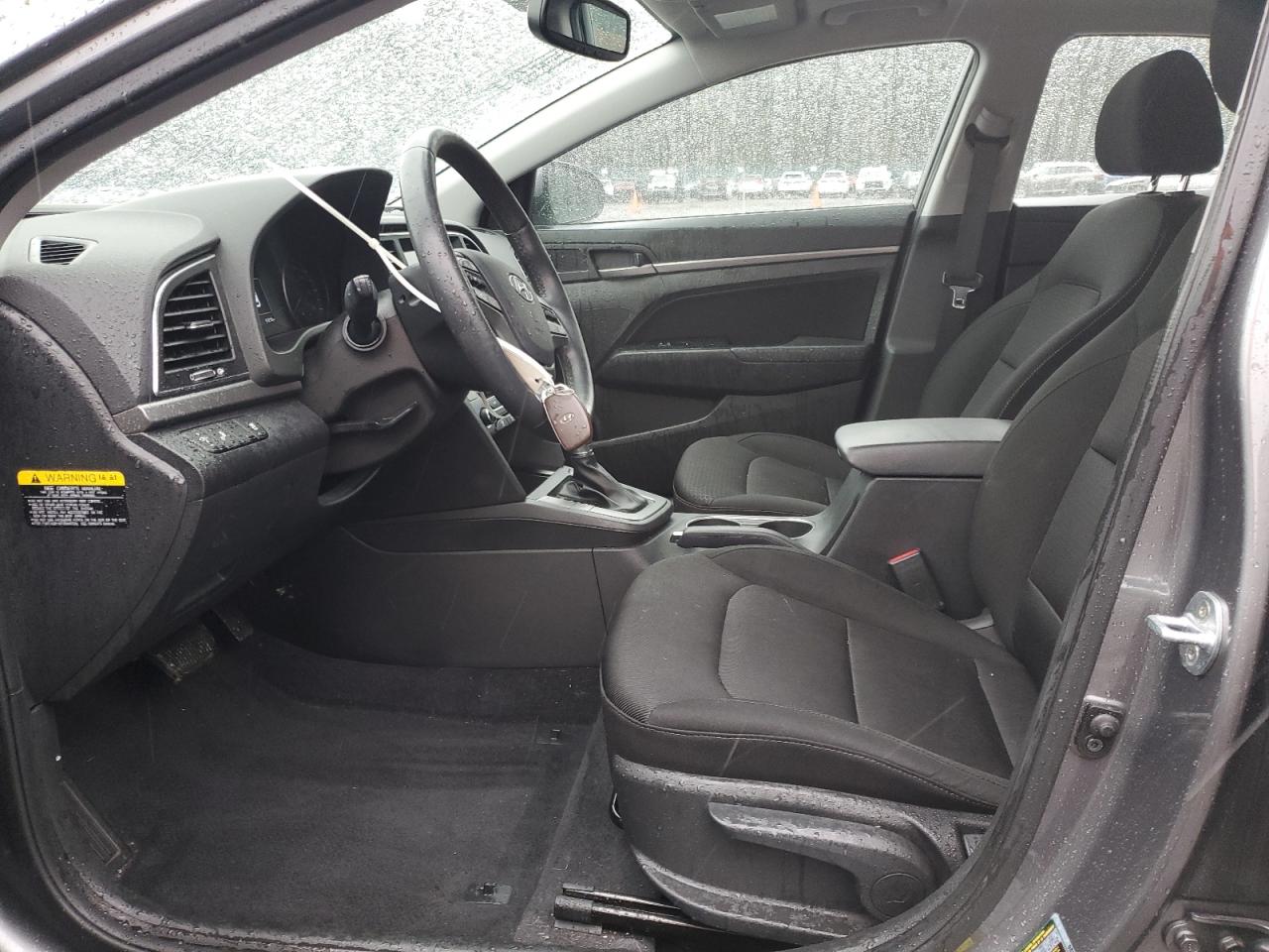 2018 Hyundai Elantra - Image 7