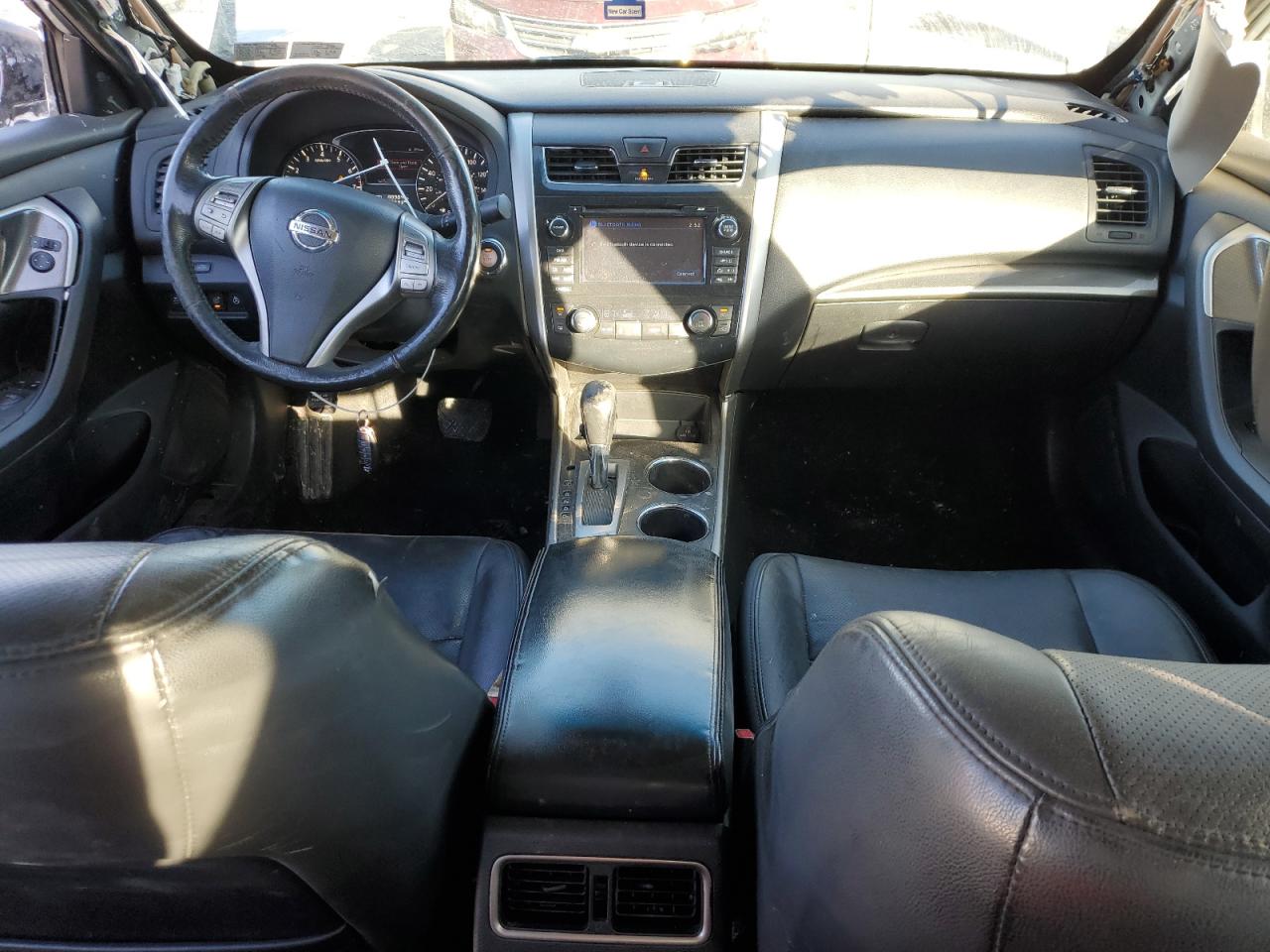 2015 Nissan Altima - Image 8