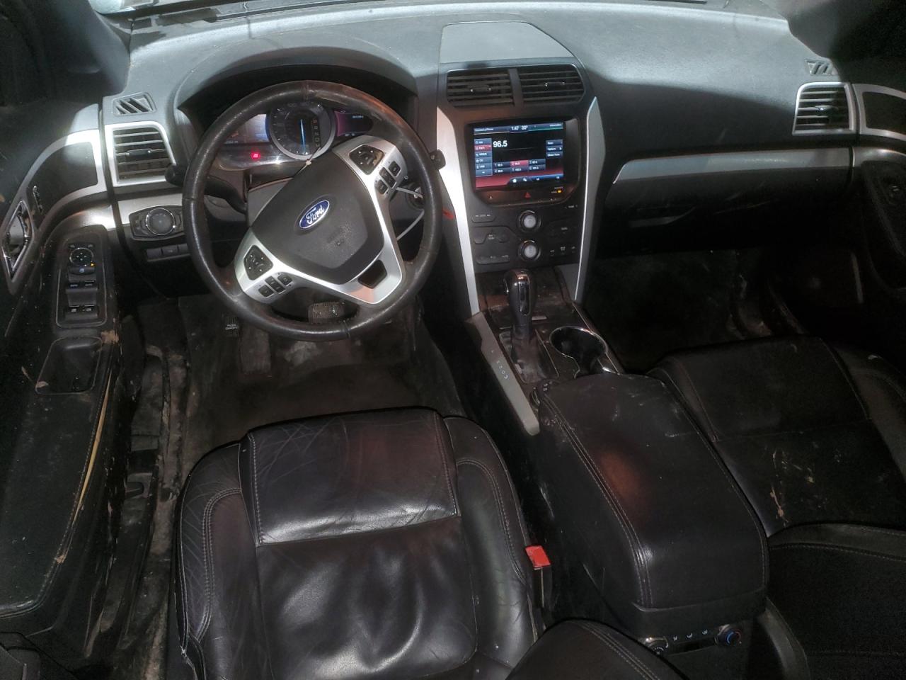 2015 Ford Explorer - Image 8