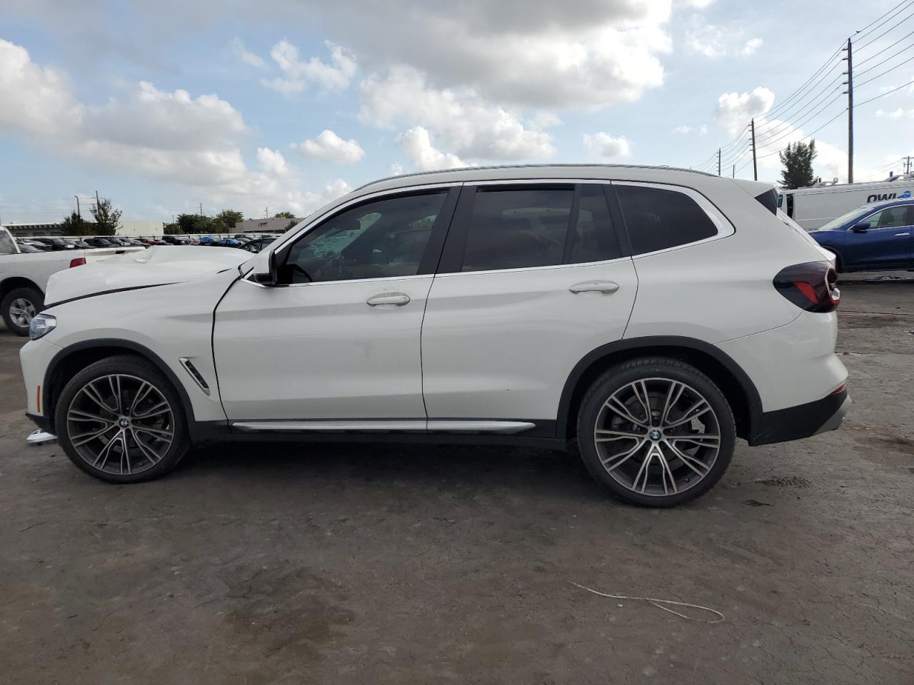 2022 BMW X3 - Image 2