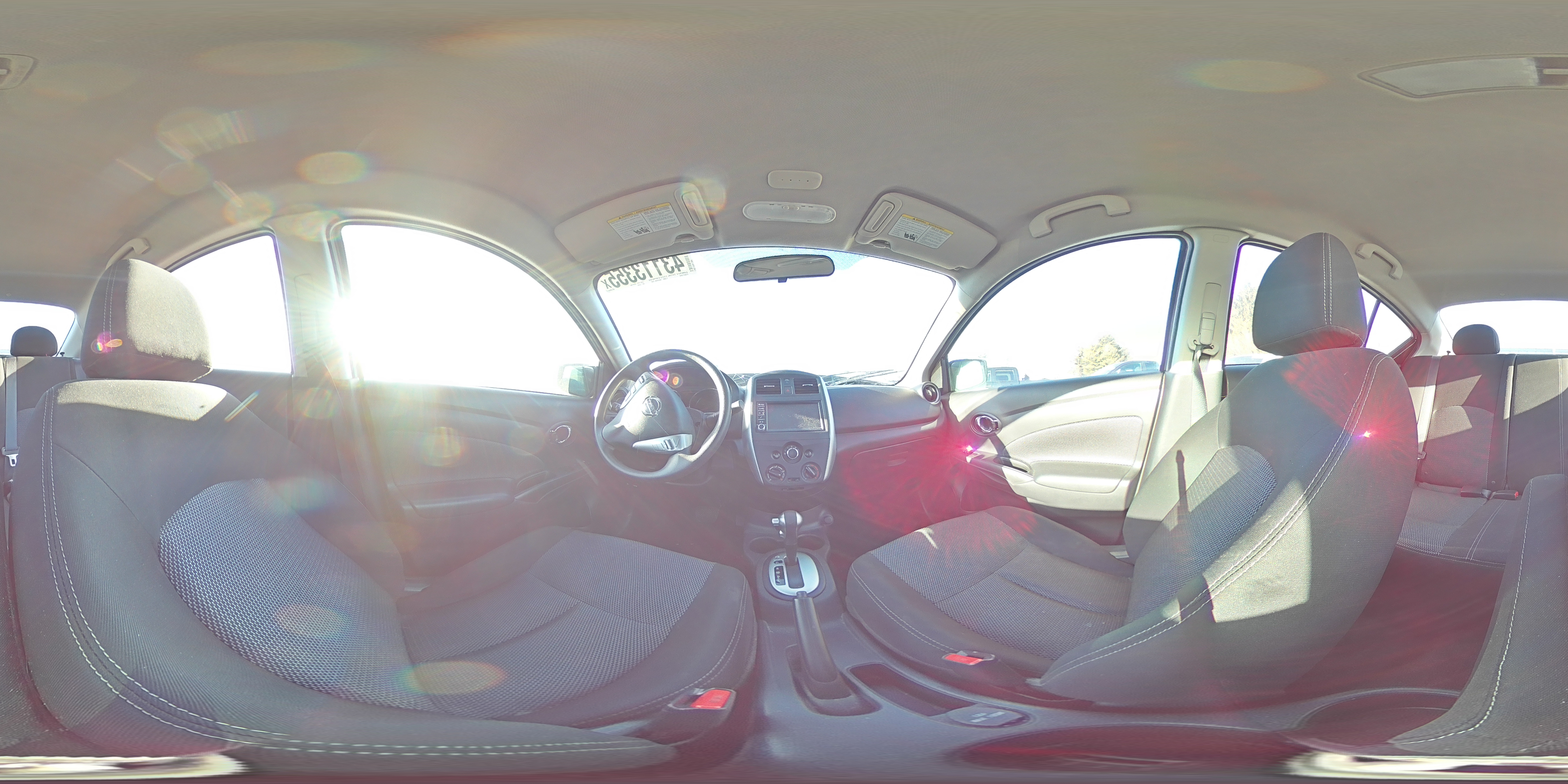2019 Nissan Versa - Image 13