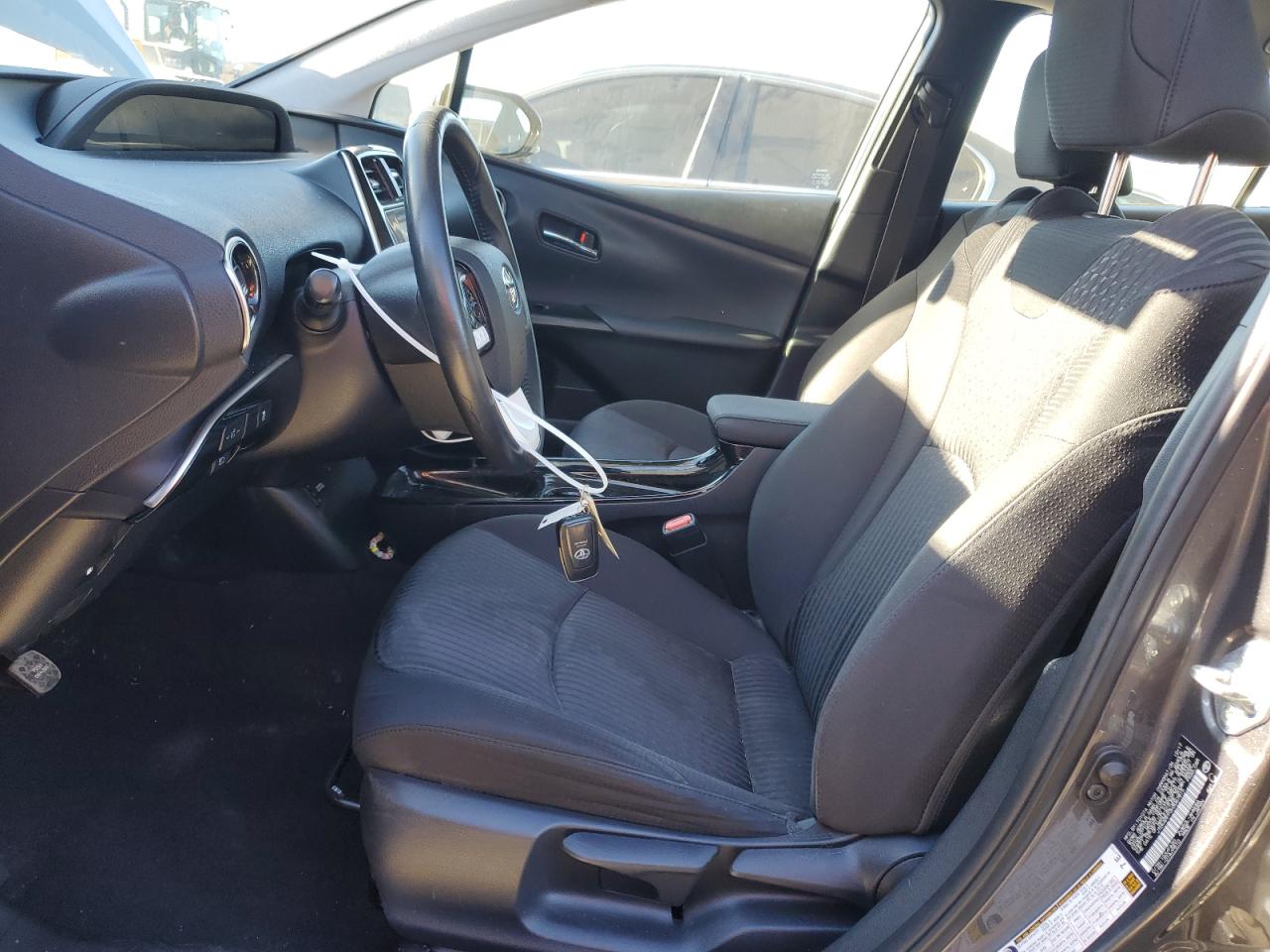2017 Toyota Prius - Image 7