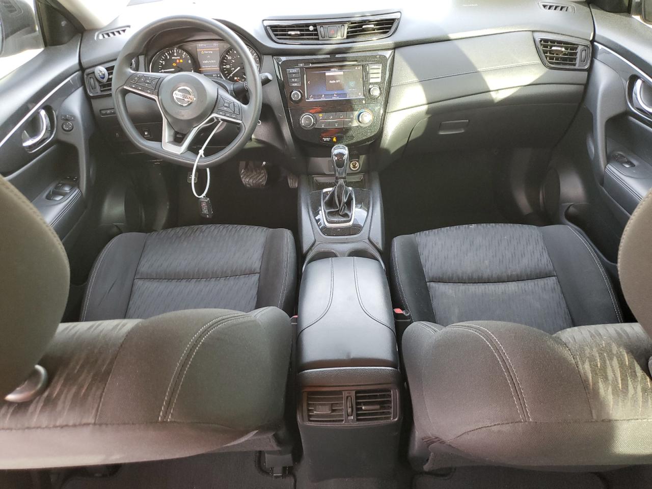 2018 Nissan Rogue - Image 8