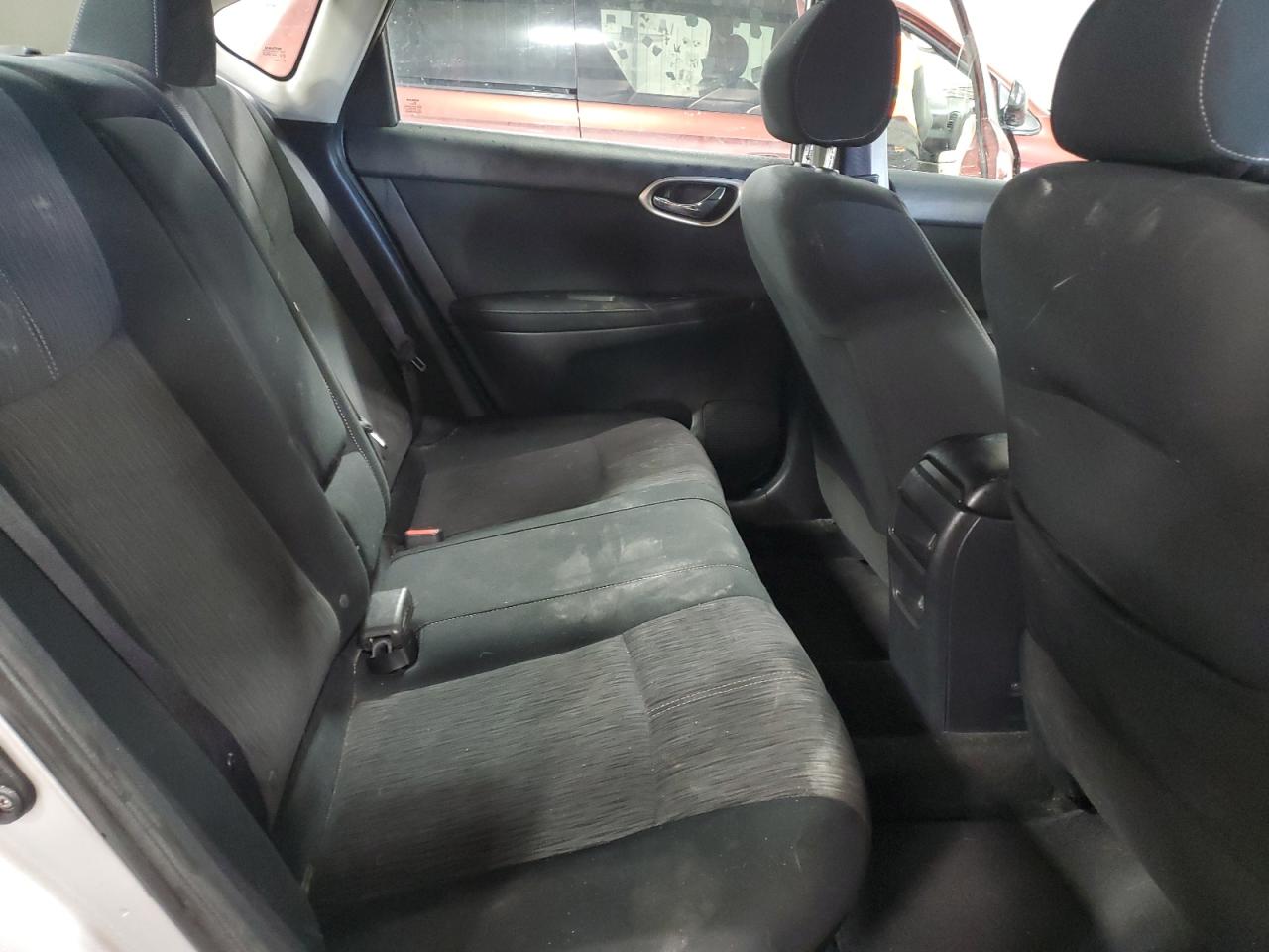 2015 Nissan Sentra - Image 10