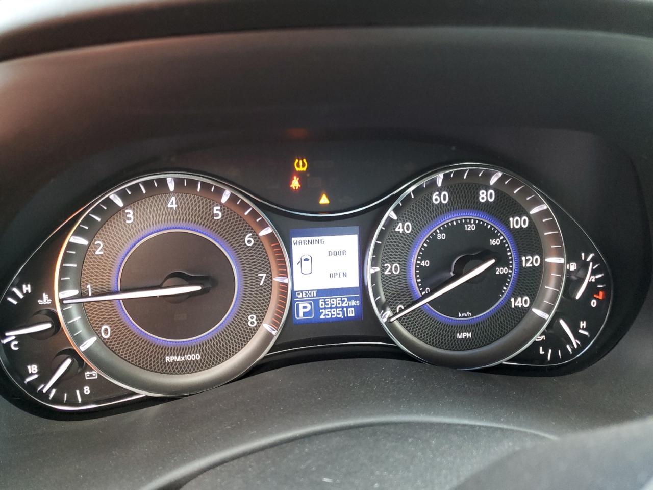 2018 Infiniti QX80 - Image 9