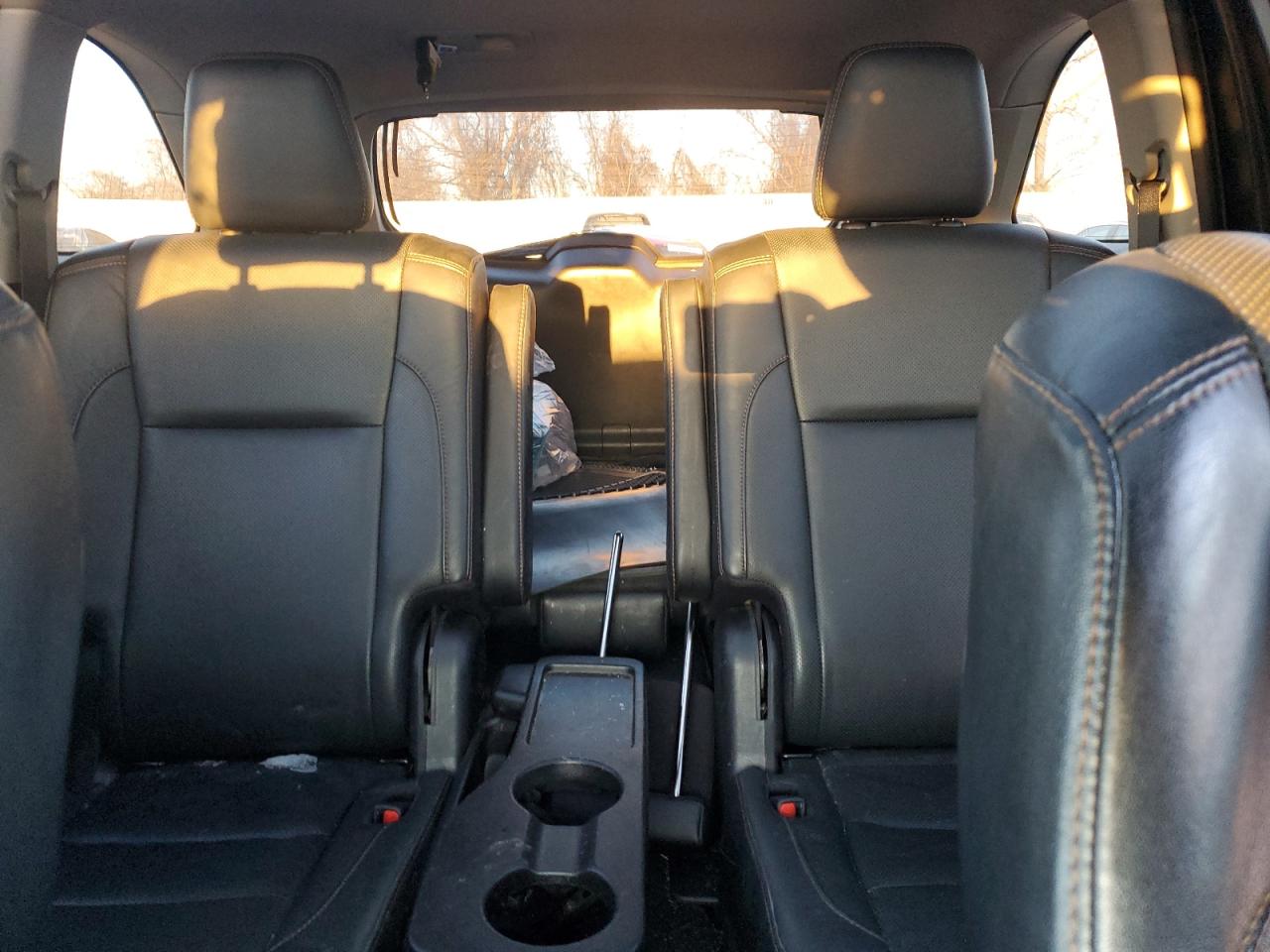 2019 Toyota Highlander - Image 10