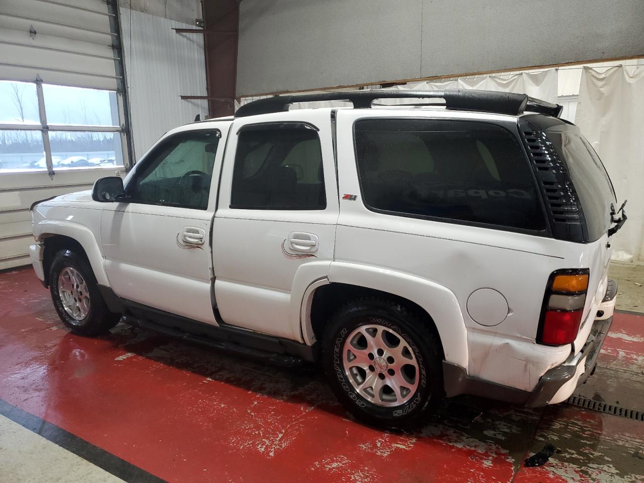 2006 Chevrolet Tahoe - Image 2