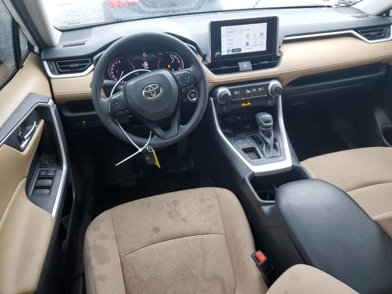 2023 Toyota RAV 4 - Image 8