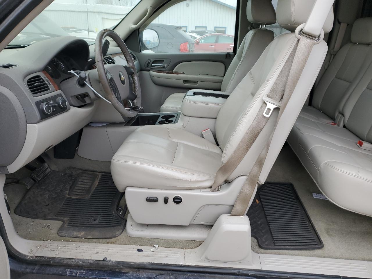 2009 Chevrolet Silverado - Image 7
