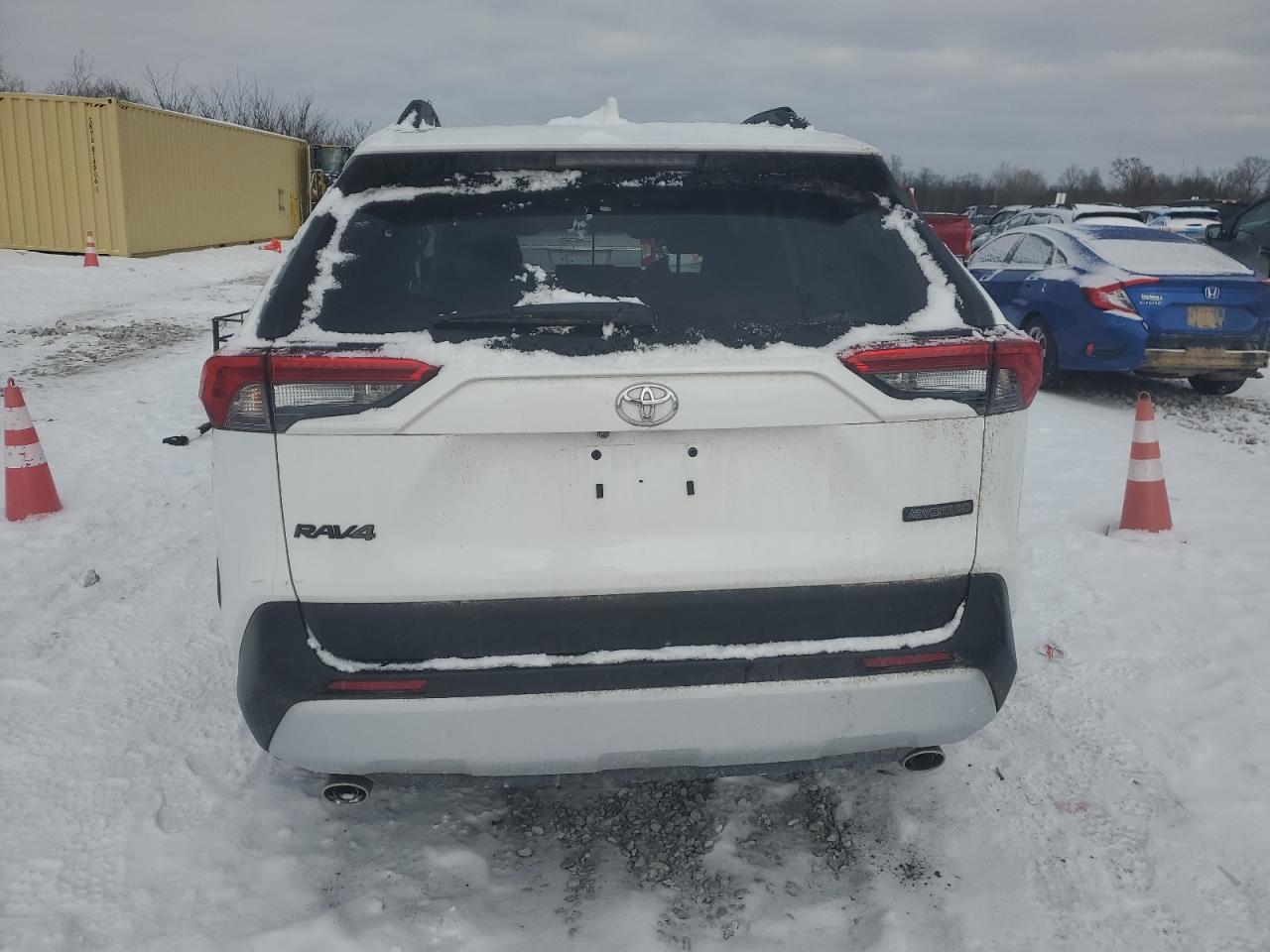 2024 Toyota RAV 4 - Image 6