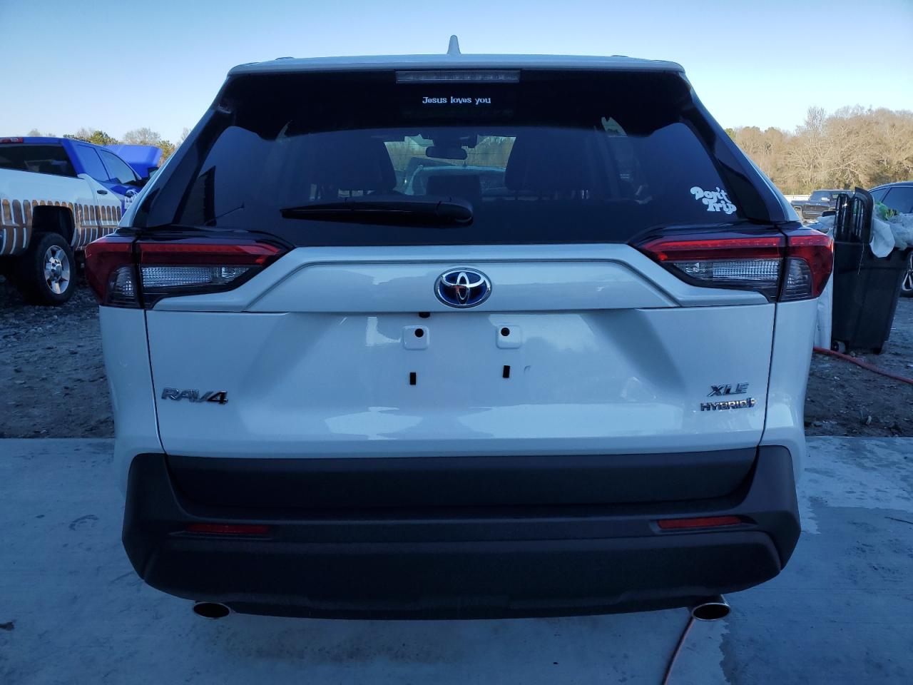 2024 Toyota RAV 4 - Image 6