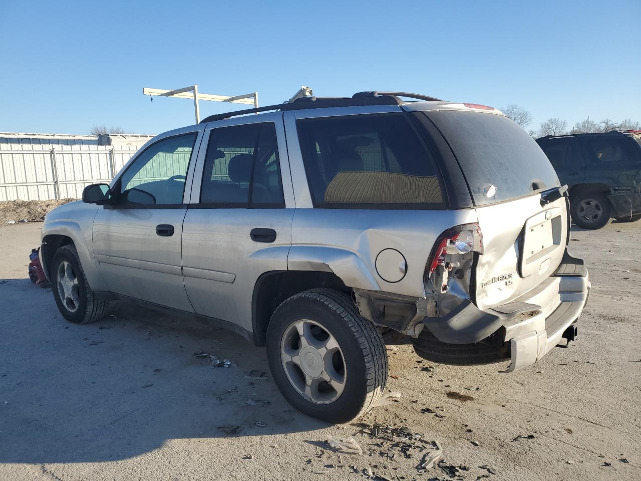 2008 Chevrolet TrailBlazer - Image 2