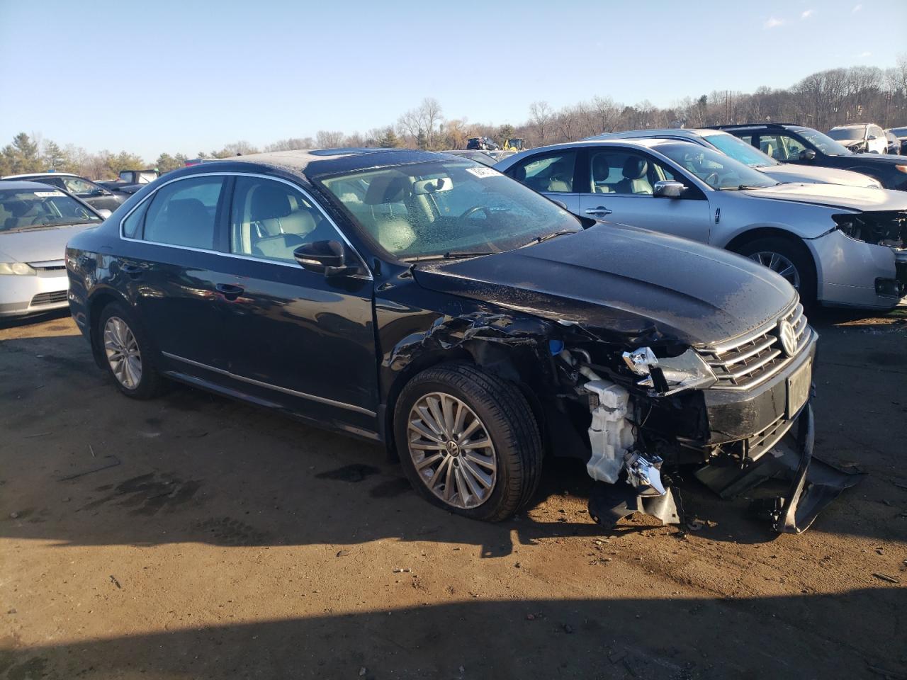 VIN 1VWBT7A30GC066846 2016 VOLKSWAGEN PASSAT no.4