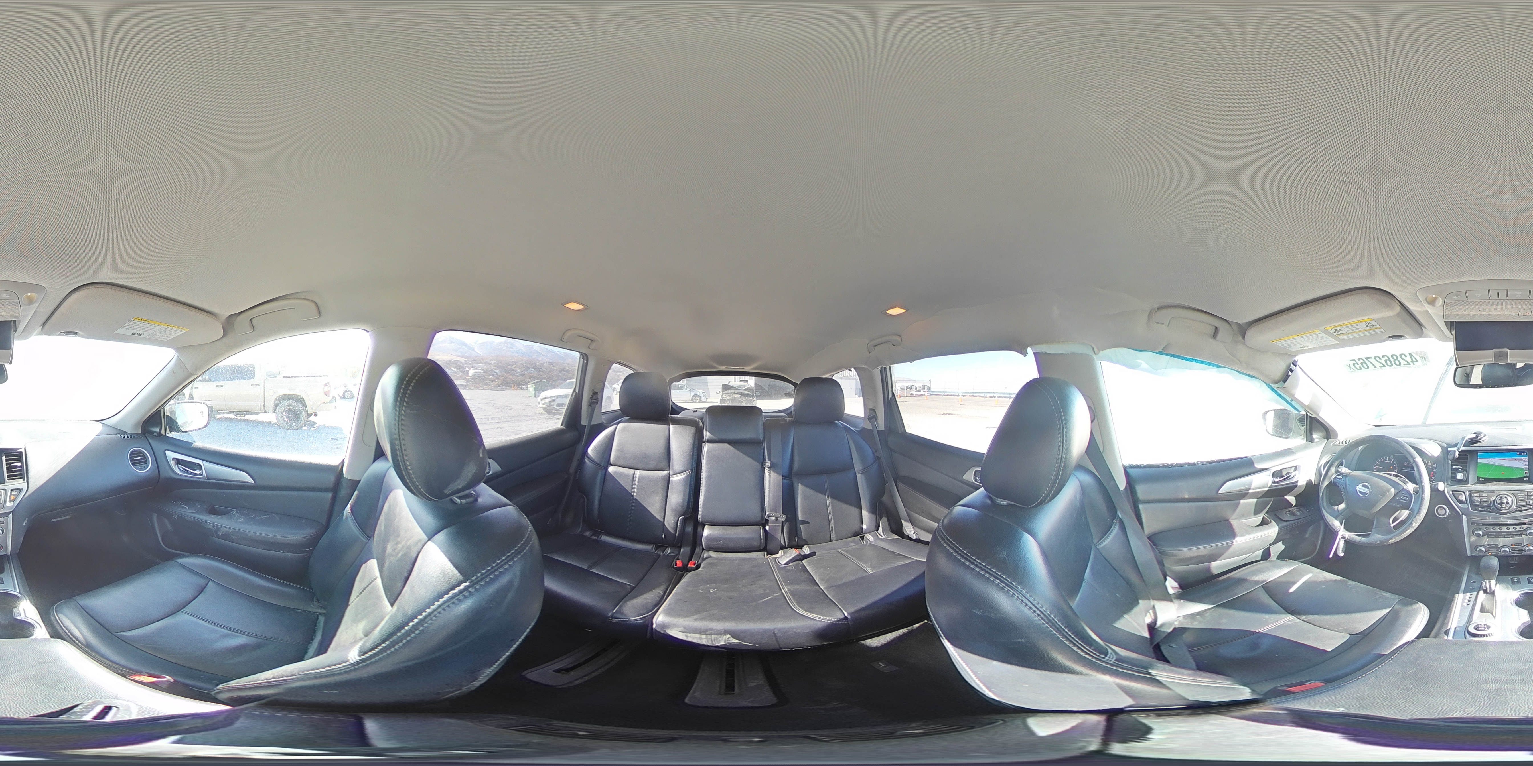 2019 Nissan Pathfinder - Image 14