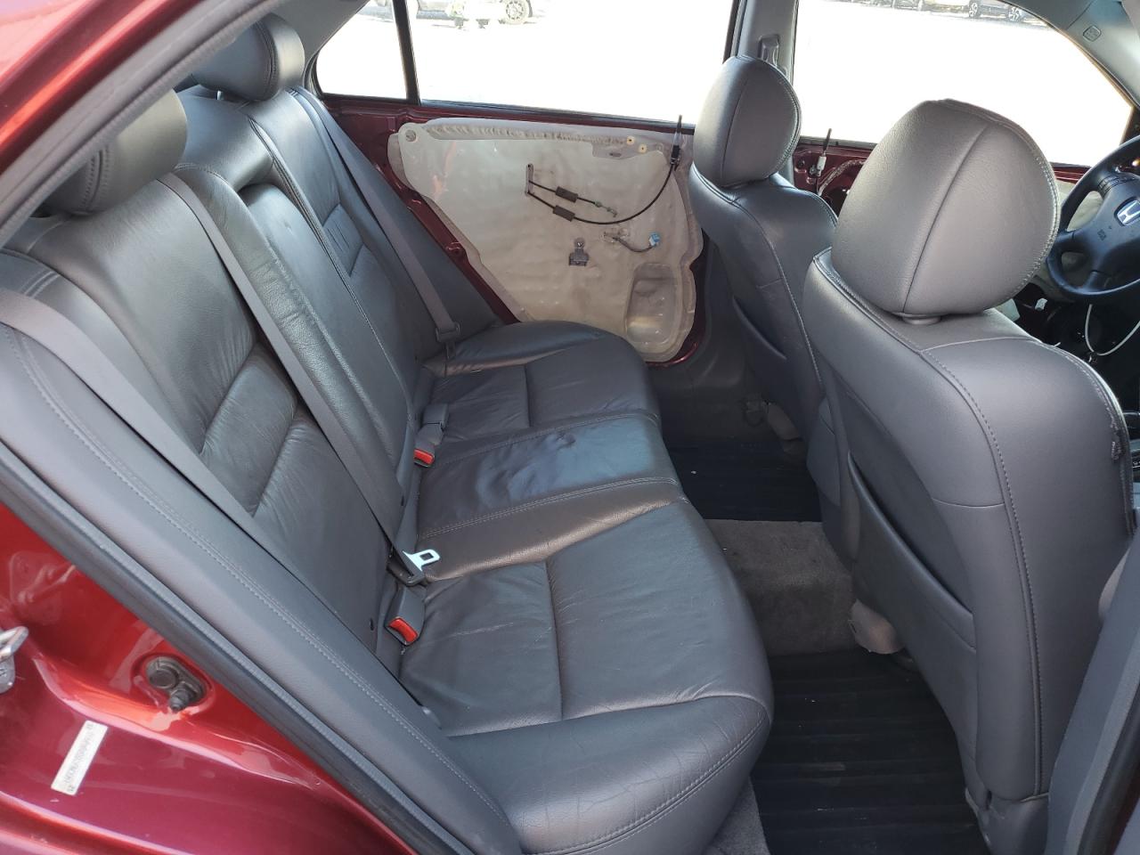 2005 Honda Accord - Image 10