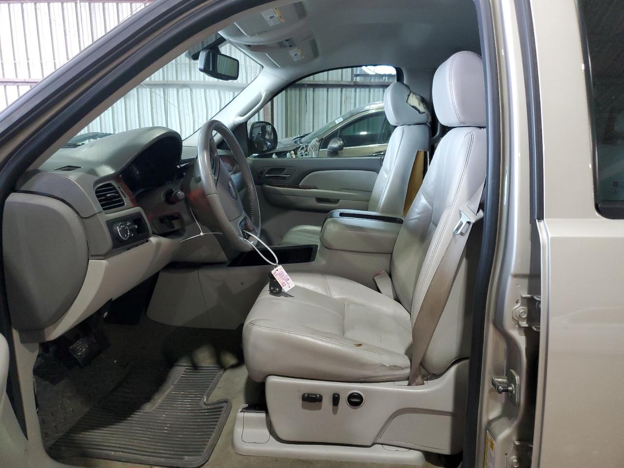 2009 GMC Sierra - Image 7