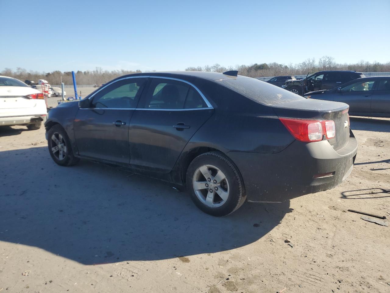 2016 Chevrolet Malibu - Image 2