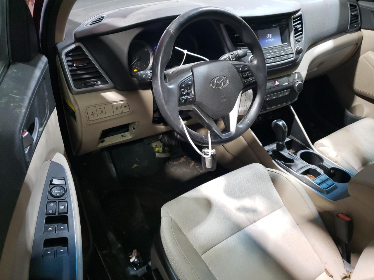 2016 Hyundai Tucson - Image 8