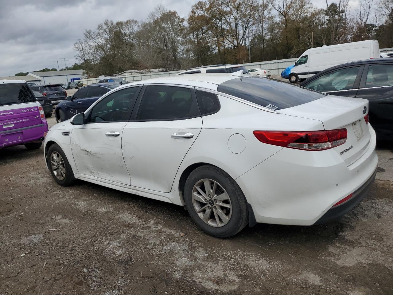 2018 Kia Optima - Image 2