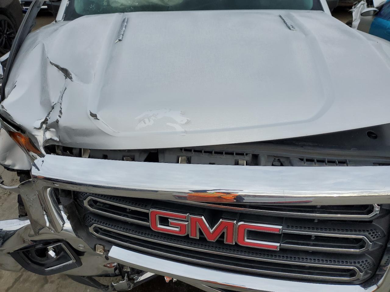 2016 GMC Sierra - Image 12