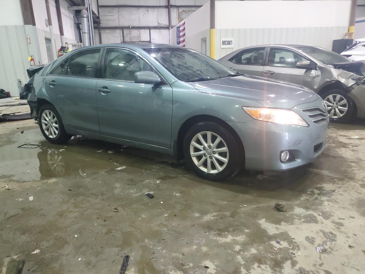 2011 Toyota Camry - Image 4