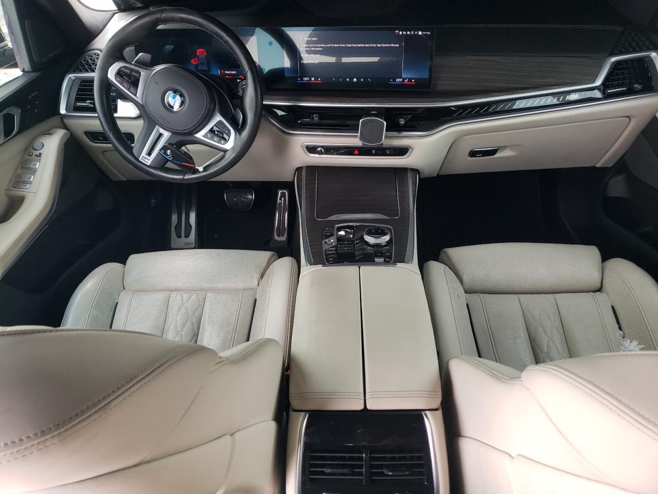2024 BMW X7 - Image 8