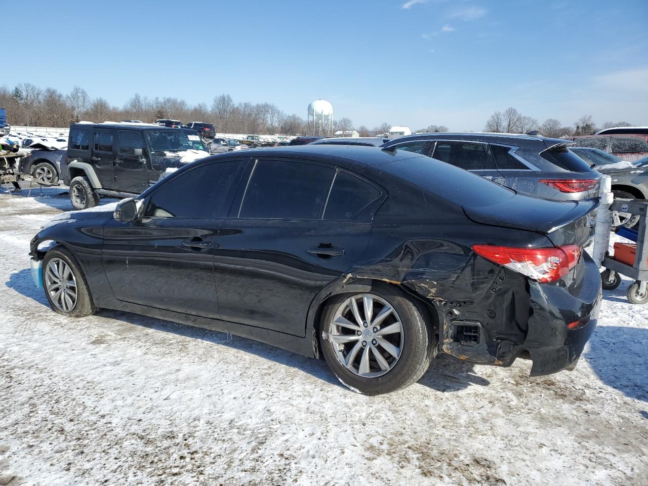 2016 Infiniti Q50 - Image 2