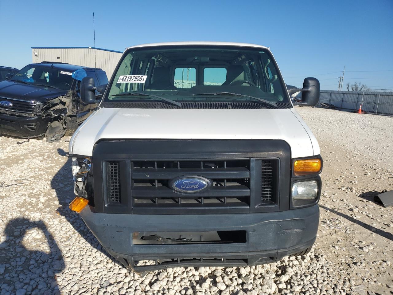 2012 Ford Econoline - Image 5