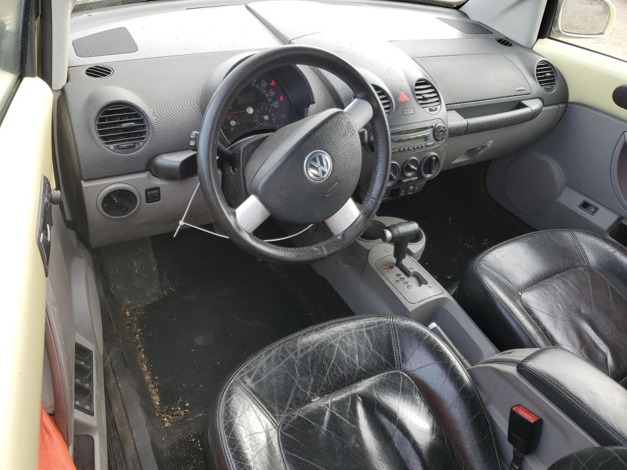 2005 Volkswagen Beetle - Image 8