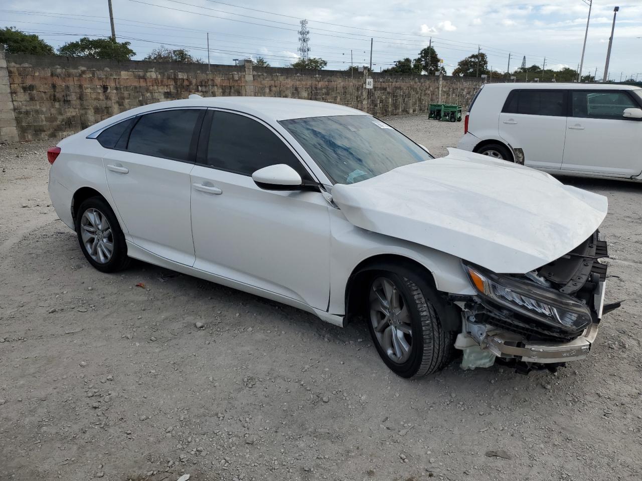 2019 Honda Accord - Image 4