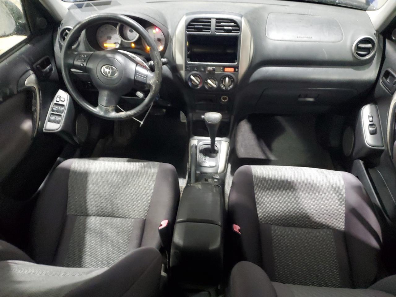 2004 Toyota RAV 4 - Image 8