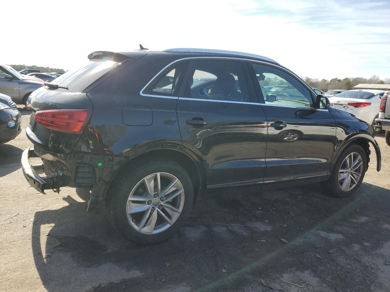 2017 Audi Q3 - Image 3
