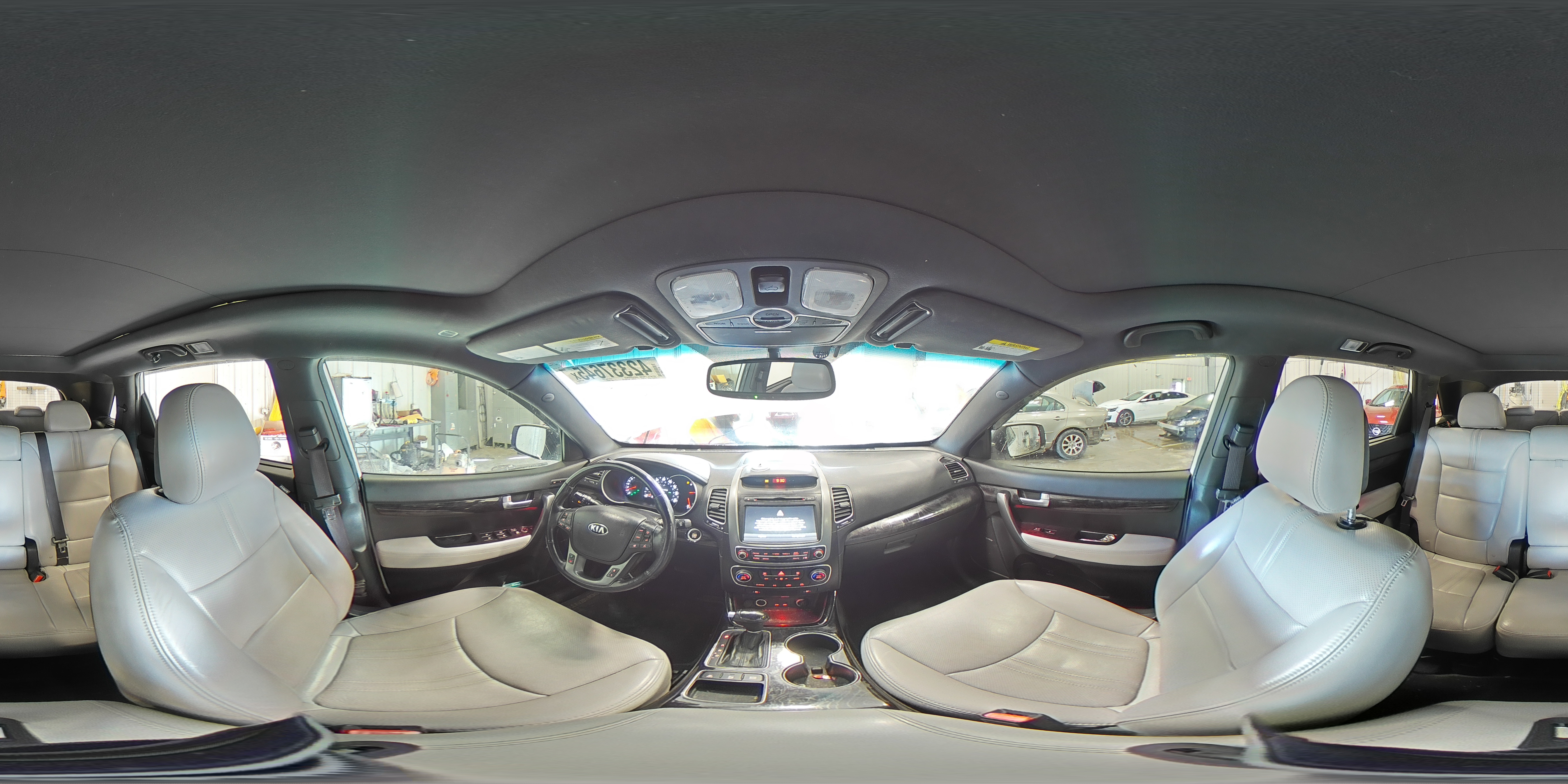 2014 Kia Sorento - Image 15