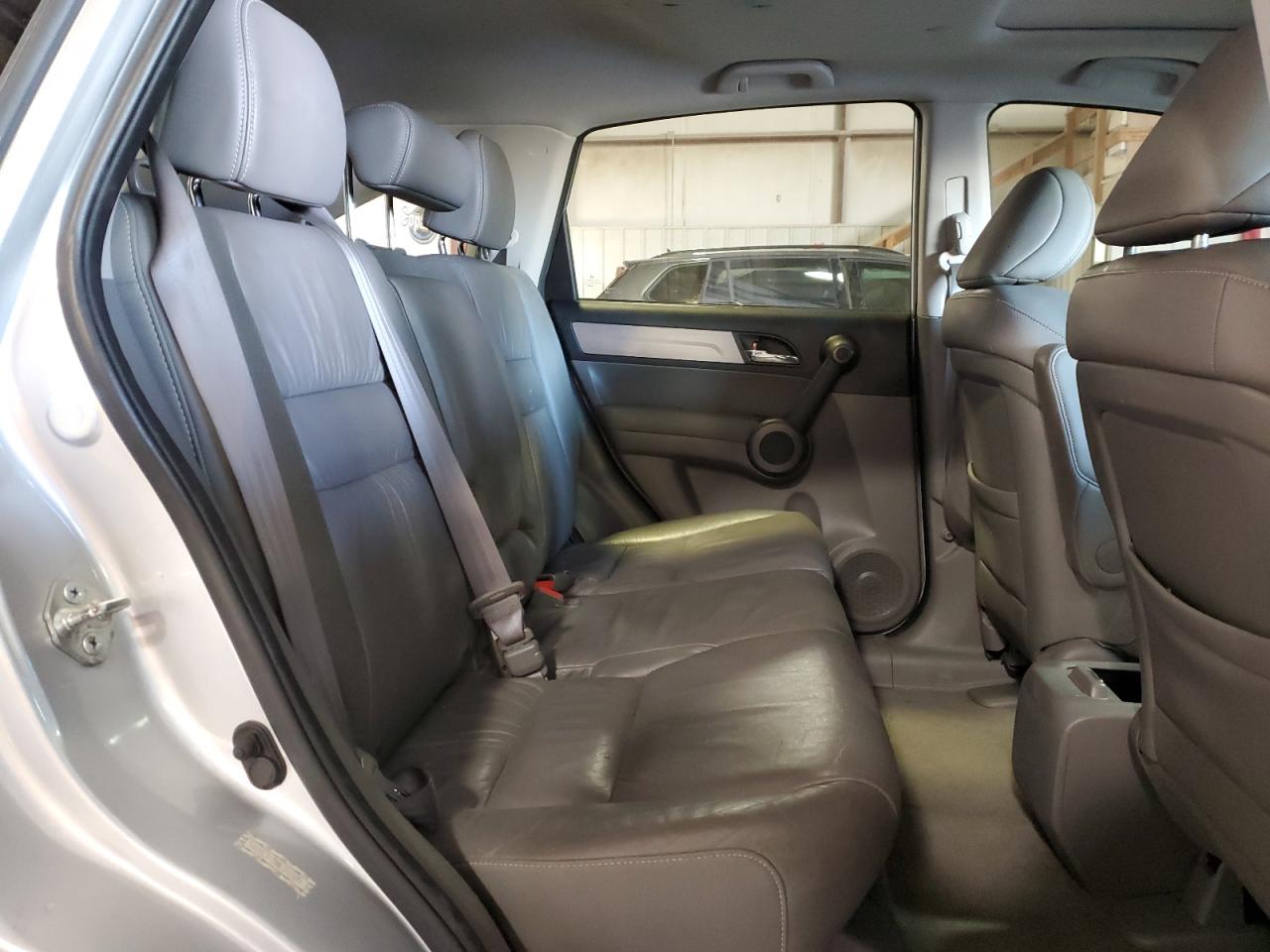 2010 Honda CR-V - Image 11