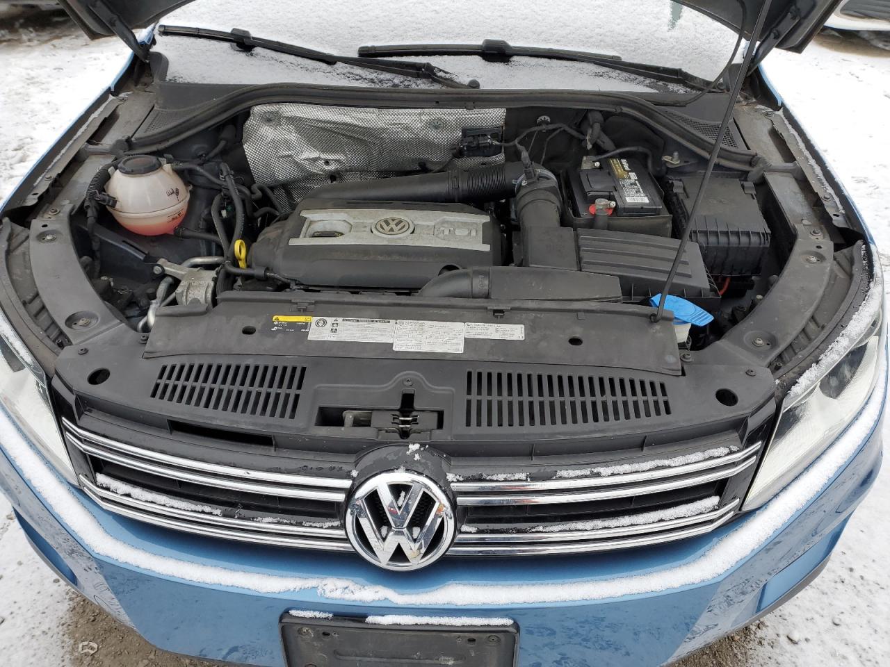 2017 Volkswagen Tiguan - Image 11