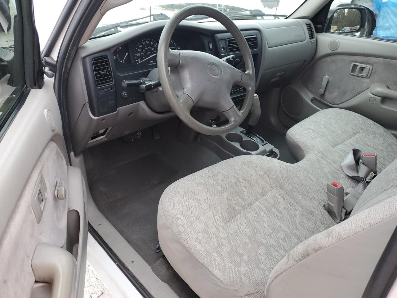 2003 Toyota Tacoma - Image 8
