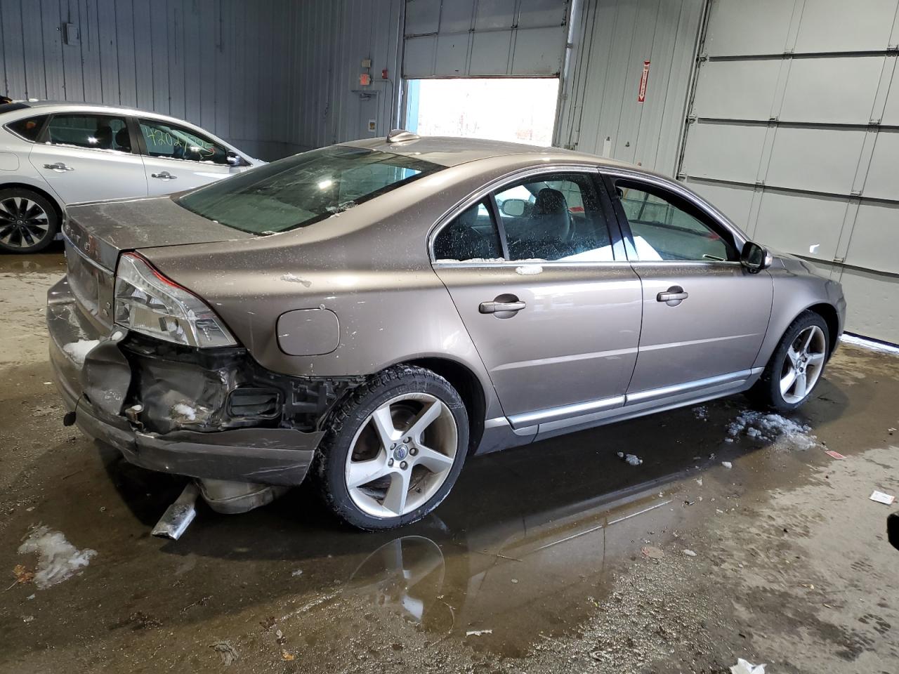 2010 Volvo S80 - Image 3