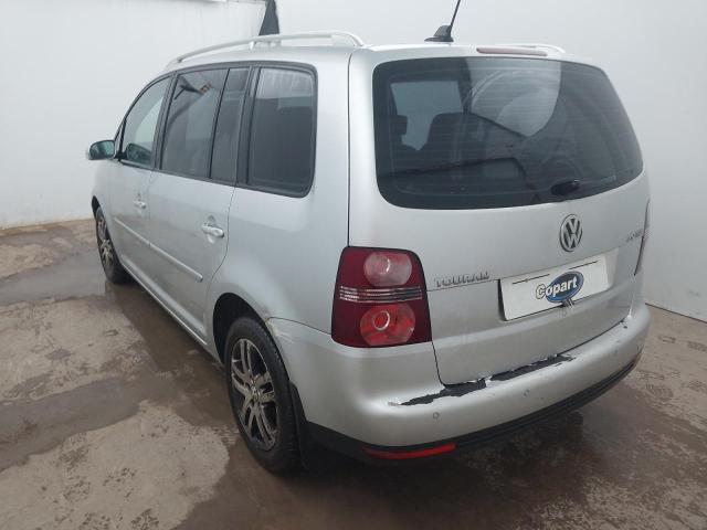 2009 VOLKSWAGEN TOURAN SE