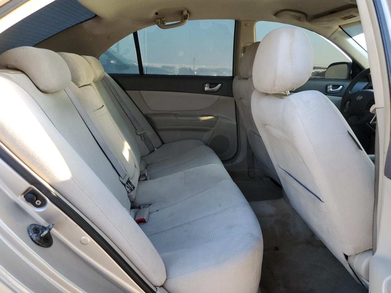 2008 Hyundai Sonata - Image 10