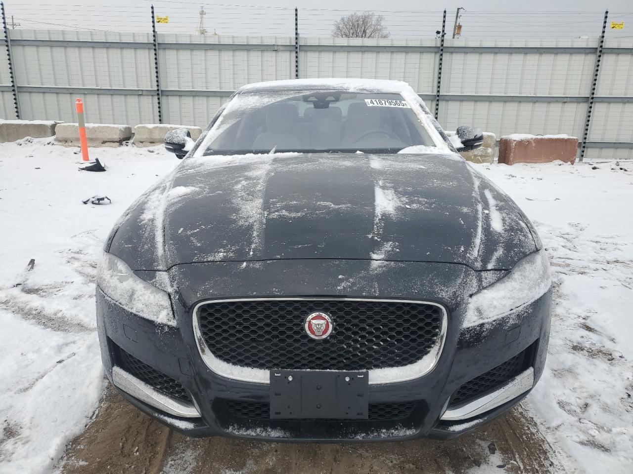 2016 Jaguar XF - Image 5