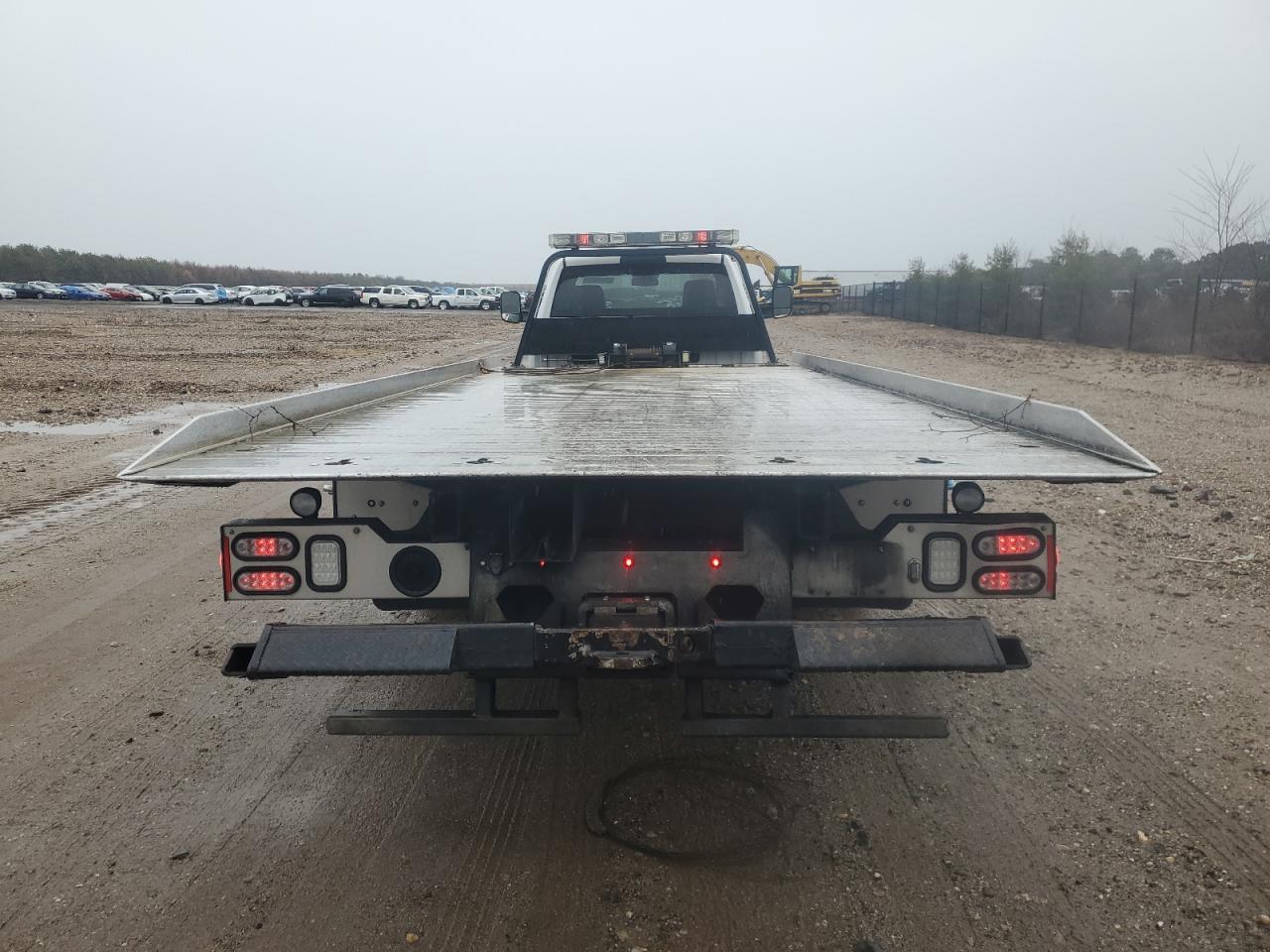2015 RAM 5500 - Image 11