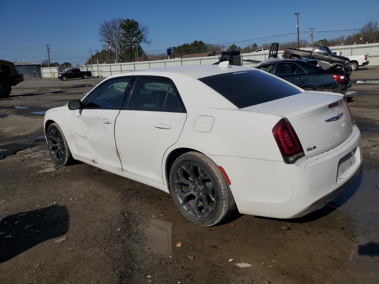 2019 Chrysler 300 - Image 2