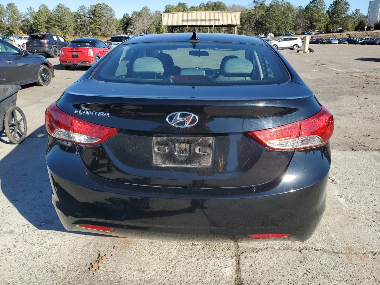 2012 Hyundai Elantra - Image 6